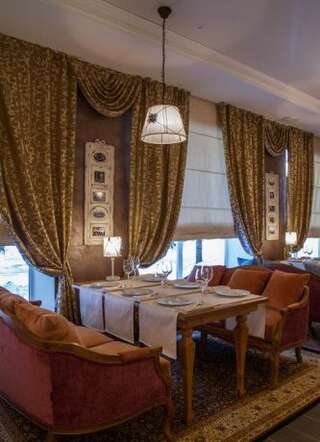 Гостиница Resident Hotel Berezki Кугеси КОТТЕДЖ-4